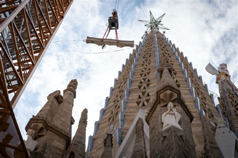 Infografía del cronograma de construcción de la Sagrada Familia