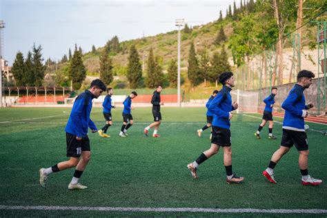 Foto de Nicolás Maturana jugando un partido de fútbol