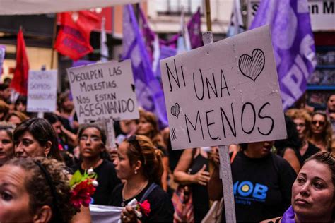 Fotografía temática sobre la violencia de género con enfoque en la prevención