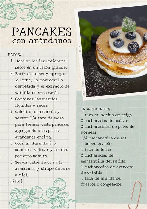 Fotografía de estilo vintage mostrando una colección de recetas familiares escritas a mano.