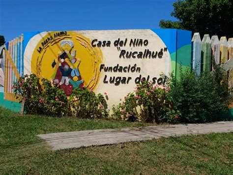 Fotografía antigua de un hogar de niños o internado en Chile