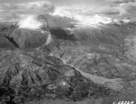 Fotografía o ilustración histórica del deslizamiento que sepultó Yungay en 1970