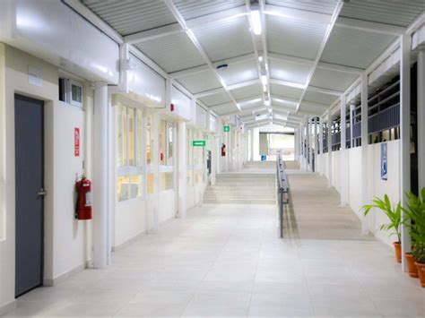 Foto de la infraestructura renovada en una escuela Coanil
