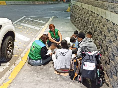 Foto de niños en espera o en situación de vulnerabilidad