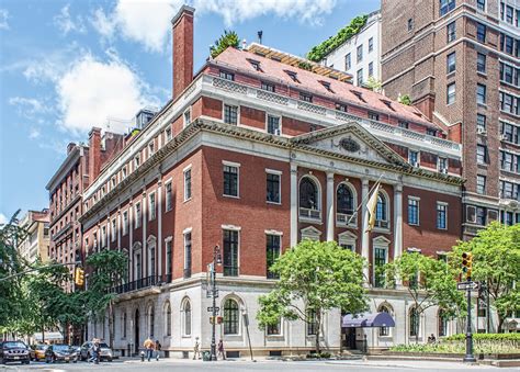 Fachada del Colony Club en Nueva York