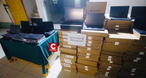 Fotografía interno con laptops robadas dentro del centro