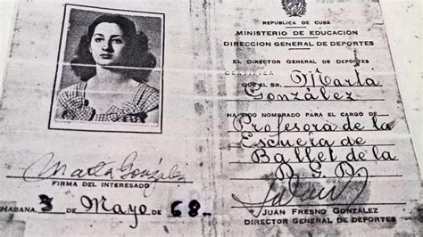 Documento o diploma antiguo de ballet de Marta C. González