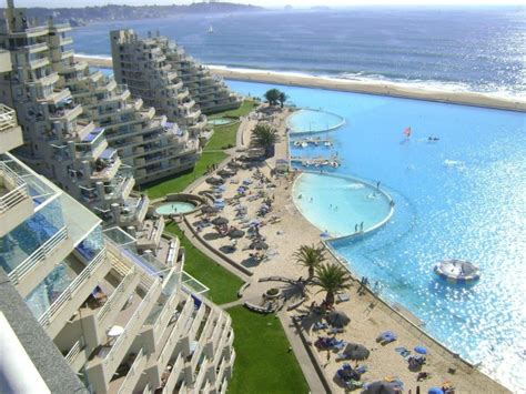 Vista exterior del resort San Alfonso del Mar en Algarrobo
