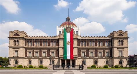 Edificio municipal con la oficina de personalidades jurídicas
