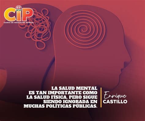 Mujer mayor siendo ignorada en un centro de salud