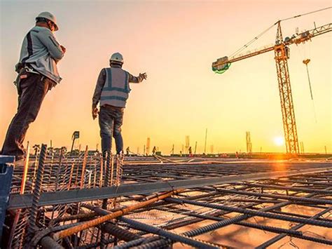 Renders o fotos de mejoras en infraestructura de centros juveniles, mostrando áreas de pernoctación y servicios higiénicos modernizados