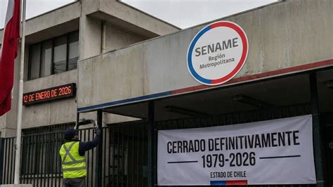 Infografía: Datos clave sobre el Sename y residencias en Chile