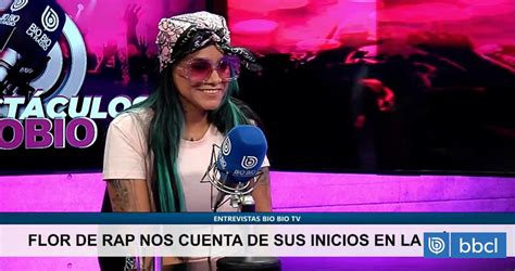 Foto de Flor de Rap actuando en un centro de internación de jóvenes