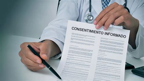 Ilustración de un médico y un paciente dialogando sobre el consentimiento informado