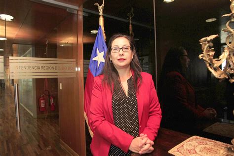 Foto de la directora regional del Sename en el Bío Bío, Rina Oñate