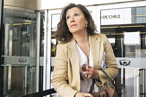 Exdirectora del Sename, Marcela Labraña, en una declaración a la prensa