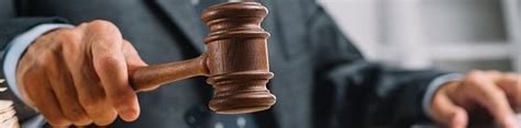 Foto: Juzgado de Familia o persona usando Oficina Judicial Virtual