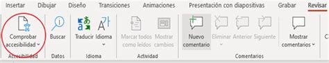 Captura de pantalla del panel del Comprobador de Accesibilidad en PowerPoint