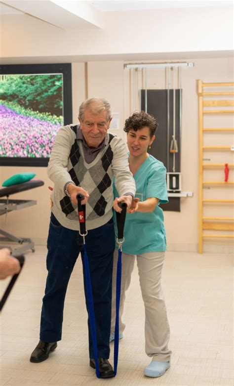 Esquema comparativo de los conceptos de inmovilidad, postración y dismovilidad en geriatría