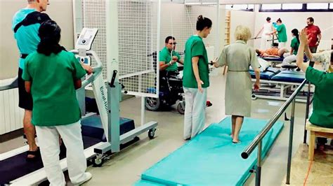 Esquema de un equipo multidisciplinar de rehabilitación geriátrica.