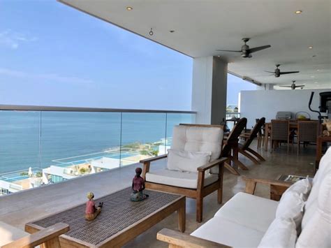 Apartamento con balcón y vista al mar en Viña del Mar
