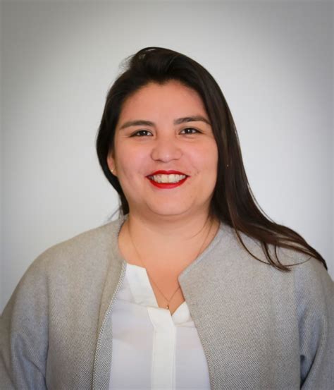 Foto de la Delegada Presidencial Provincial del Tamarugal, Camila Castillo Guerrero, en un evento en Pozo Almonte