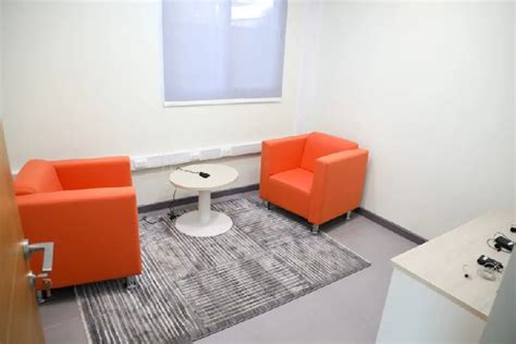 Imagen de una sala de Entrevista Investigativa Videograbada adaptada para niños y adolescentes