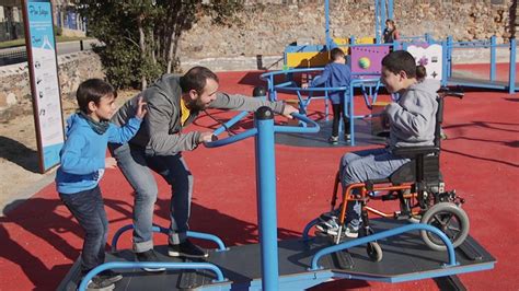 Juegos inclusivos y tiflotécnicos para niños con discapacidad visual