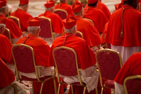 Representación de un consistorio o junta de ancianos en una iglesia