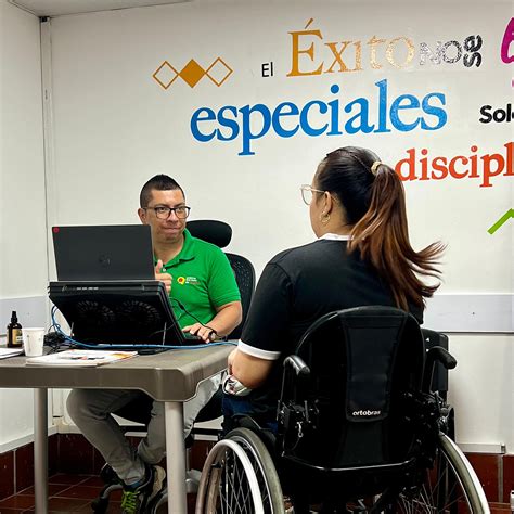 Foto temática sobre inclusión laboral y emprendimiento para personas con discapacidad