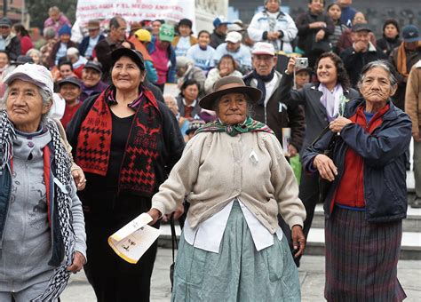 Gráfico: Desafíos del envejecimiento poblacional y la crisis de los cuidados en zonas rurales