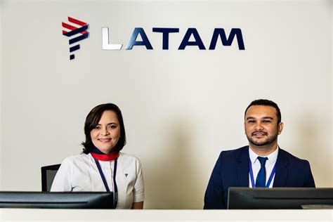 Infografía detallando la evolución de la inversión de las AFP en Latam Airlines y las pérdidas asociadas