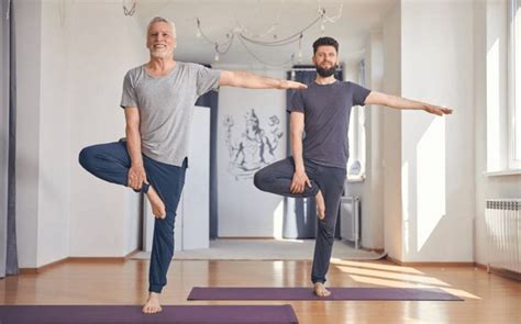 ilustración de los diferentes tests de flexibilidad y equilibrio utilizados en la evaluación kinésica