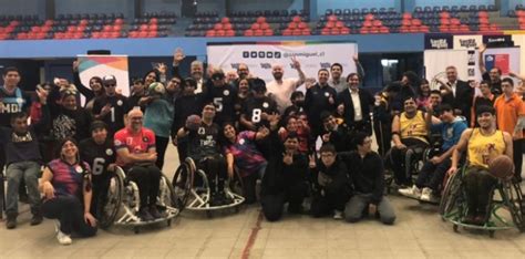Foto del lanzamiento del FONAPI 2022 en Tarapacá con autoridades y representantes de organizaciones de discapacidad