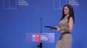 Fotografía de Camila Vallejo en el Congreso Nacional