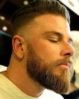 Foto: Hombre con barba estilo cola de pato
