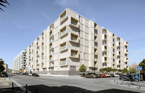 foto de un espacio común accesible y socialmente interactivo en vivienda colectiva