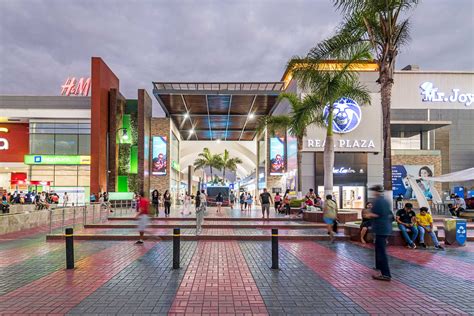 Foto exterior del Mall Plaza Copiapó