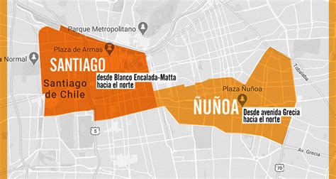 Mapa comparativo de Santiago y Ñuñoa indicando zonas de cuarentena, distribución de población vulnerable y centros de salud.