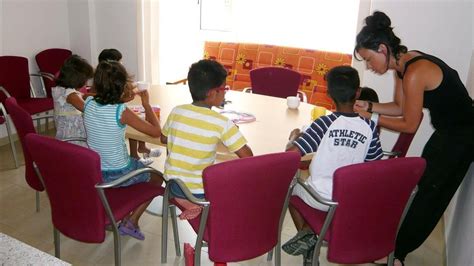 Foto temática de un centro de menores o niños en situación de vulnerabilidad