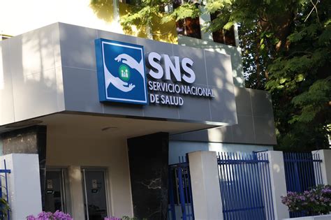Foto de la fachada del edificio del Servicio Nacional de Menores (Sename) en Chile.