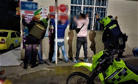Fotografía de patrullaje policial nocturno en los viñedos de Borgoña