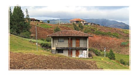 Fotografía de las áreas comunes y fachada de las viviendas en el sector de Rengo