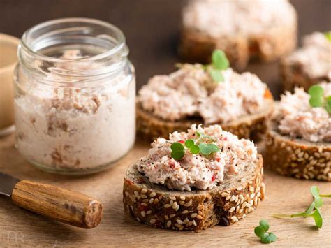 Paté casero exprés de atún y boniato para gatos