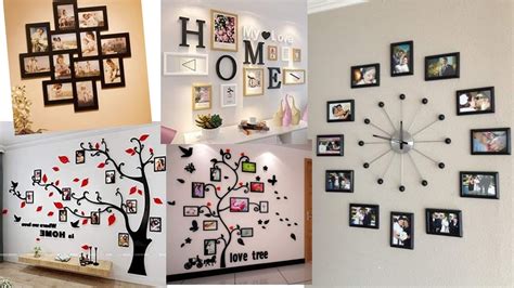 Muestra de una pared decorada con pegatinas de marcos y fotos familiares