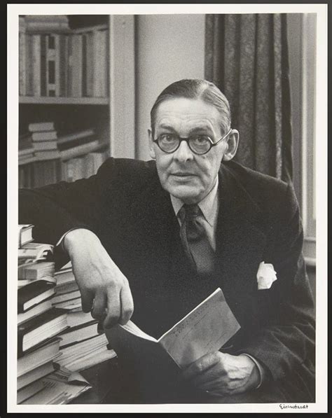 Retrato de T. S. Eliot en su madurez