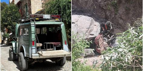 Foto de vehículo caído en barranco en ruta de montaña