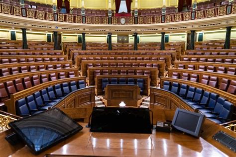 Representación del hemiciclo de la Cámara de Diputados durante una votación clave
