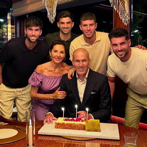 Juan López con su numerosa familia, su gran motivación