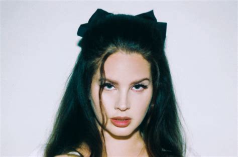 Foto de Lana Del Rey en sus inicios con su característico estilo vintage